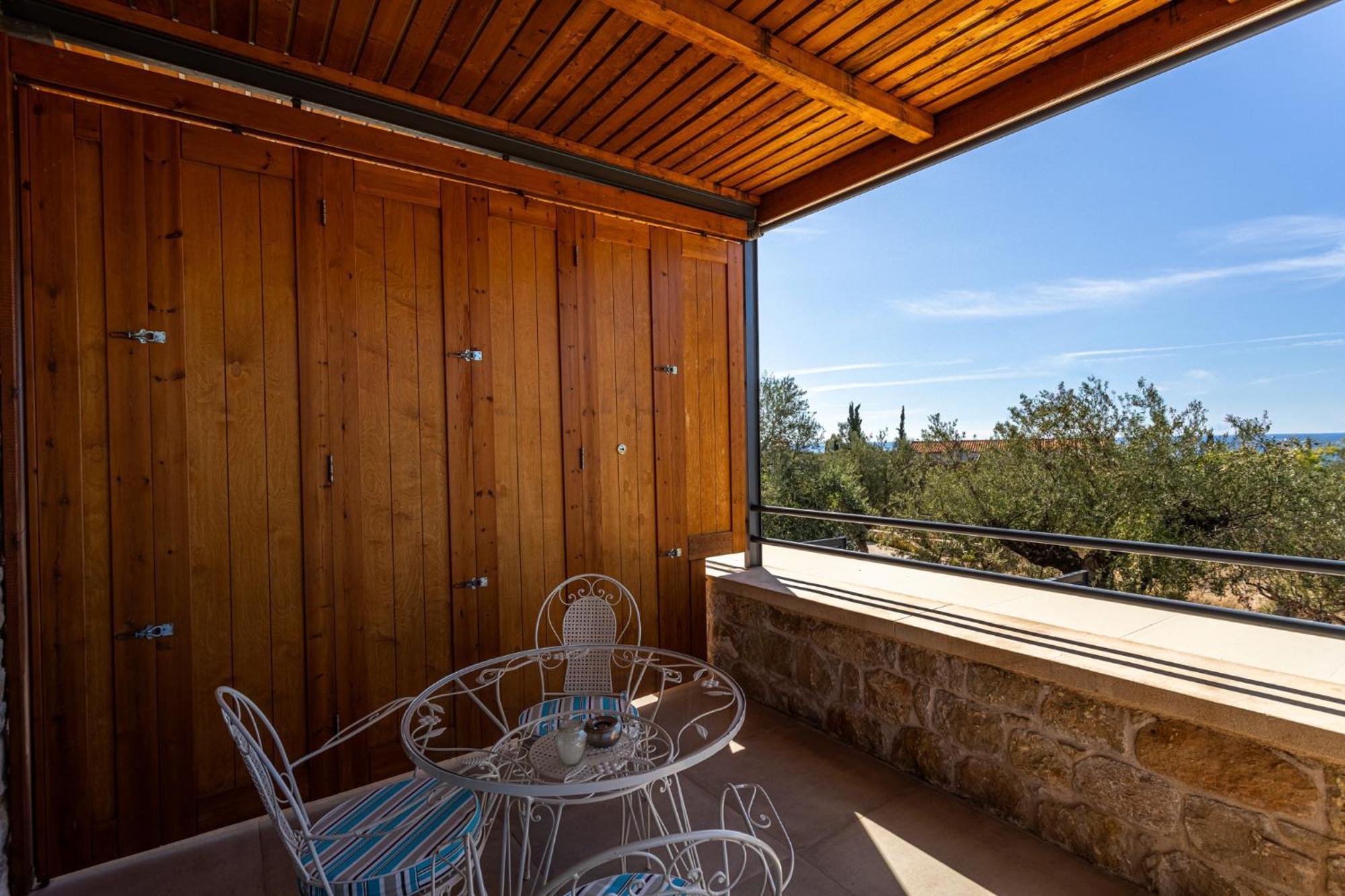 Lithos Guesthouse Kardamili Екстер'єр фото