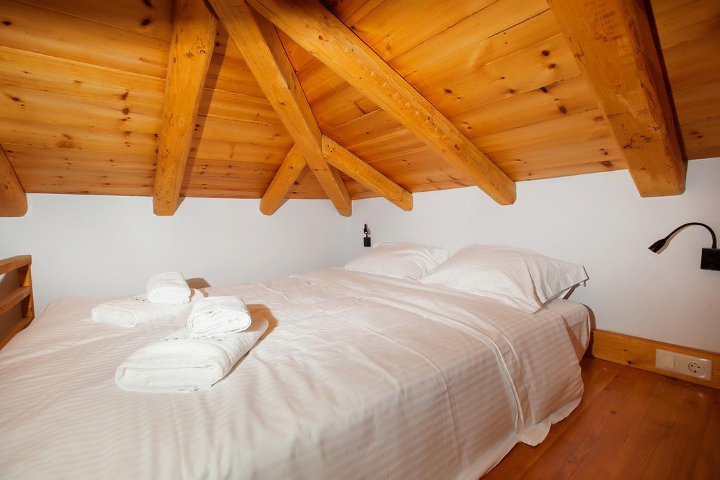 Lithos Guesthouse Kardamili Екстер'єр фото